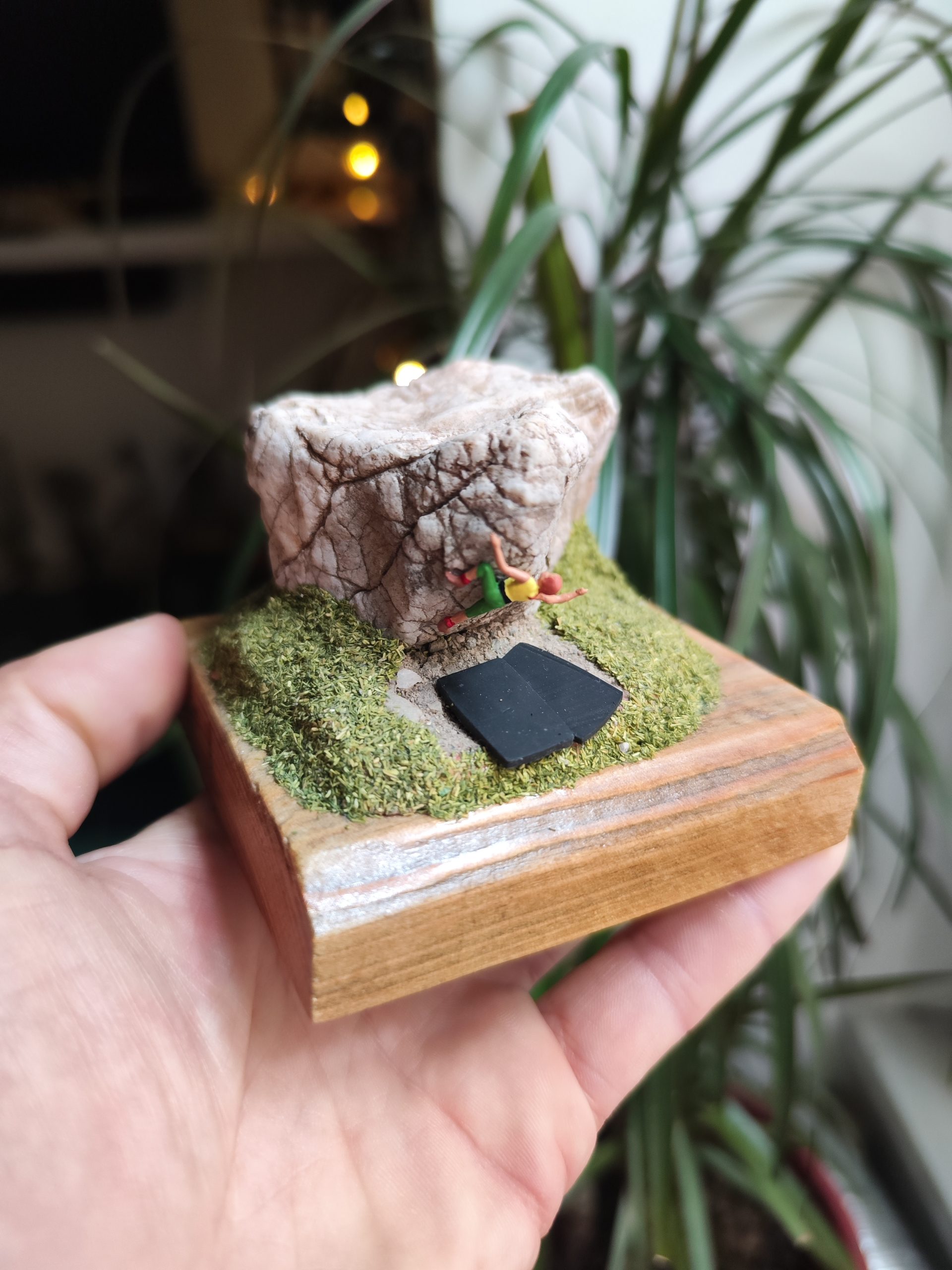Handmade rock climbing scenery sculpture #18 - Image 3